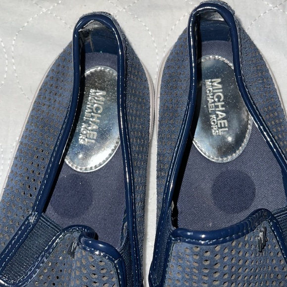Michael  Kors brett perforated slip sneakers navy - Picture 6 of 7